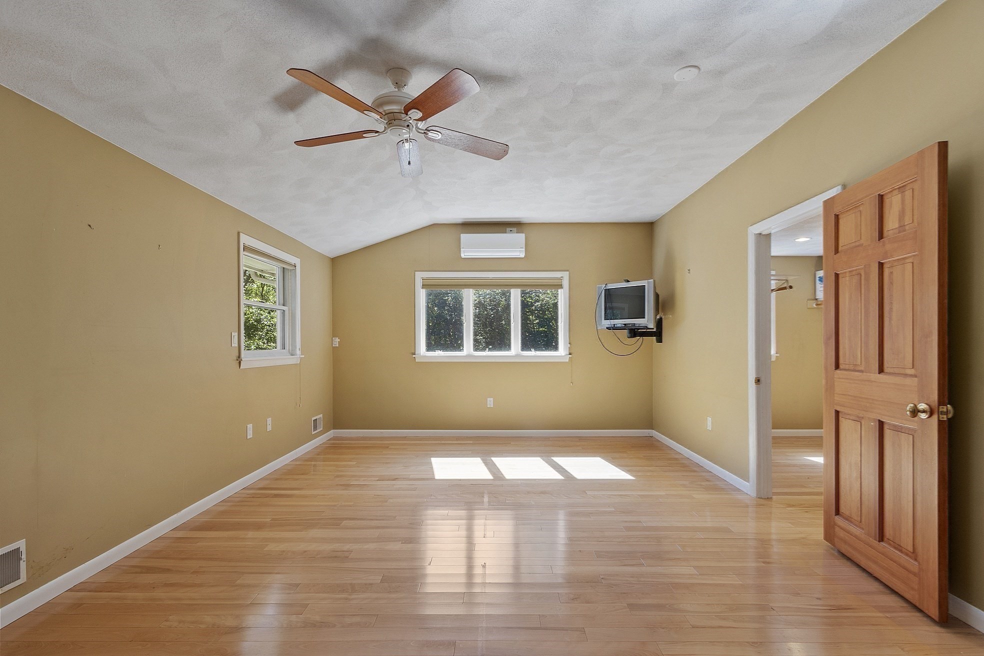 10 Brook St, Chelmsford, MA 01824 - Image 17