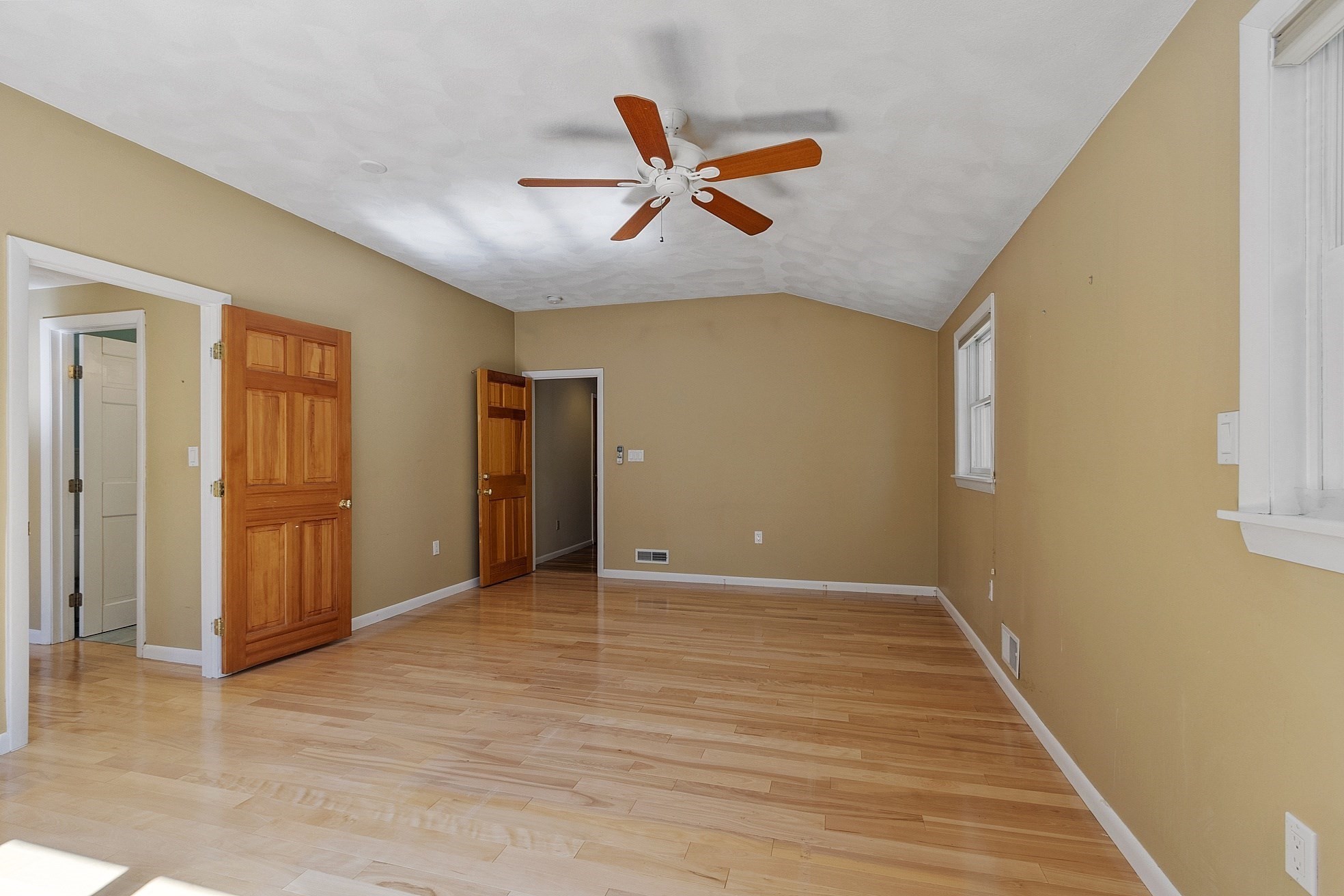 10 Brook St, Chelmsford, MA 01824 - Image 18