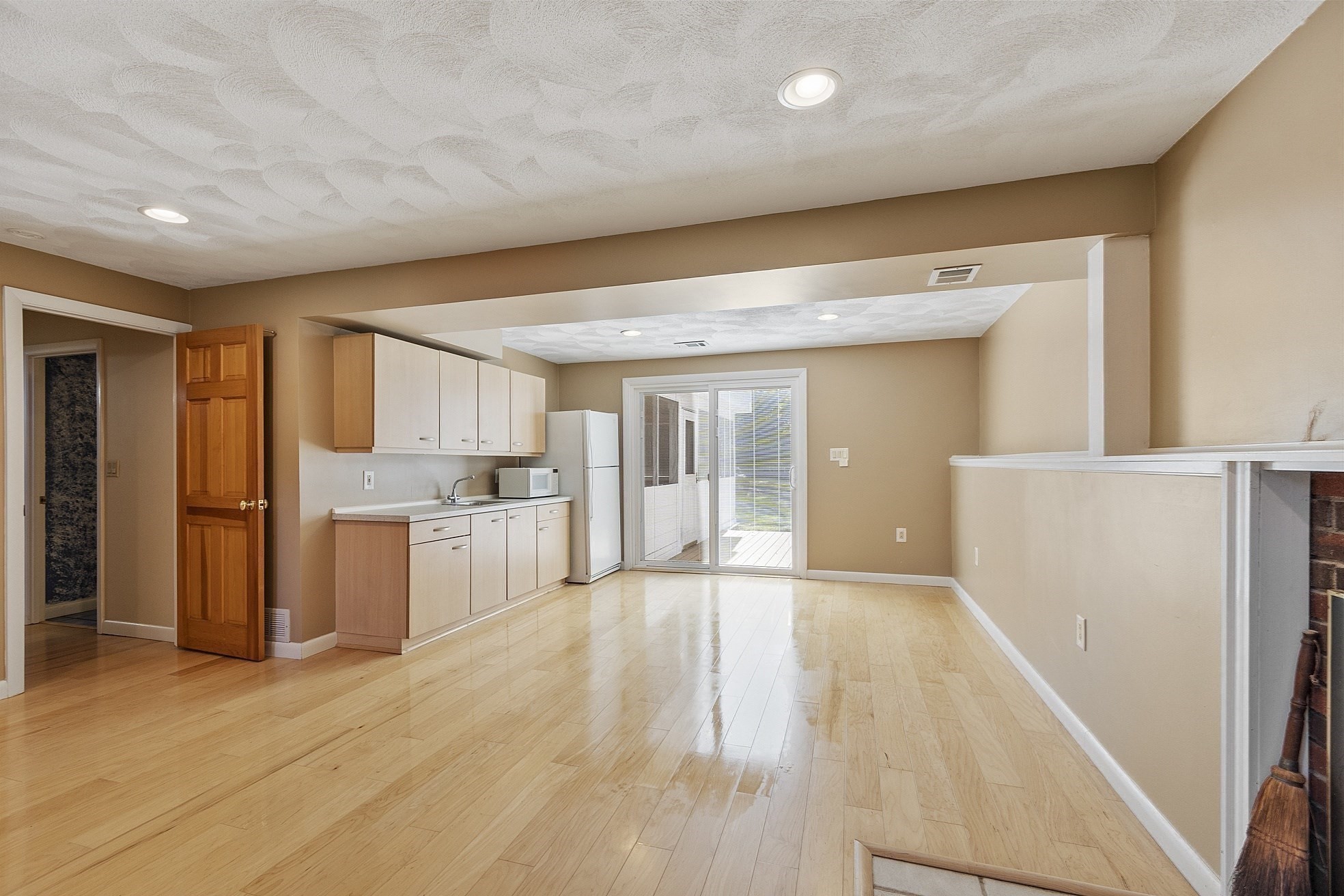 10 Brook St, Chelmsford, MA 01824 - Image 25