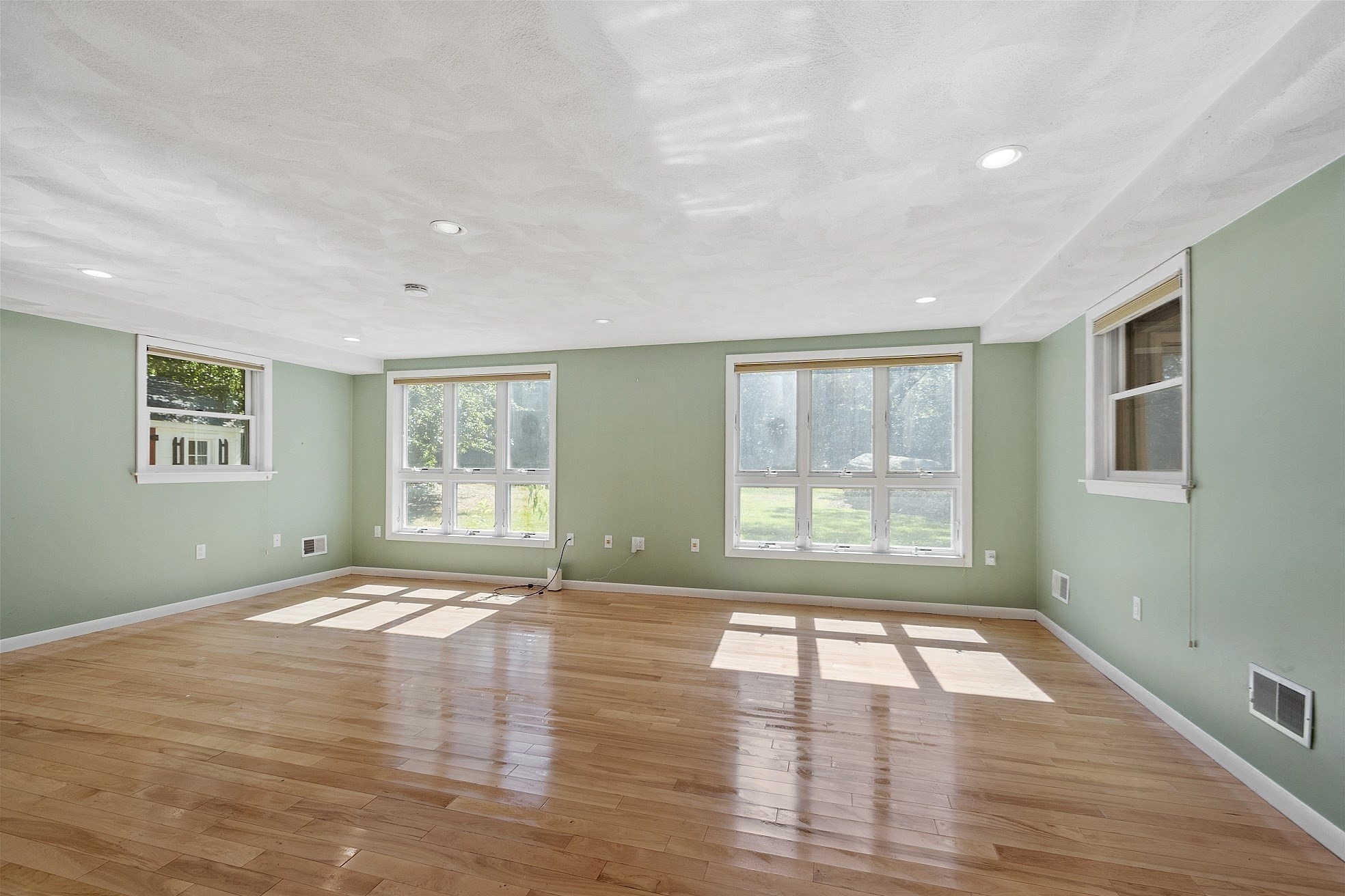 10 Brook St, Chelmsford, MA 01824 - Image 29