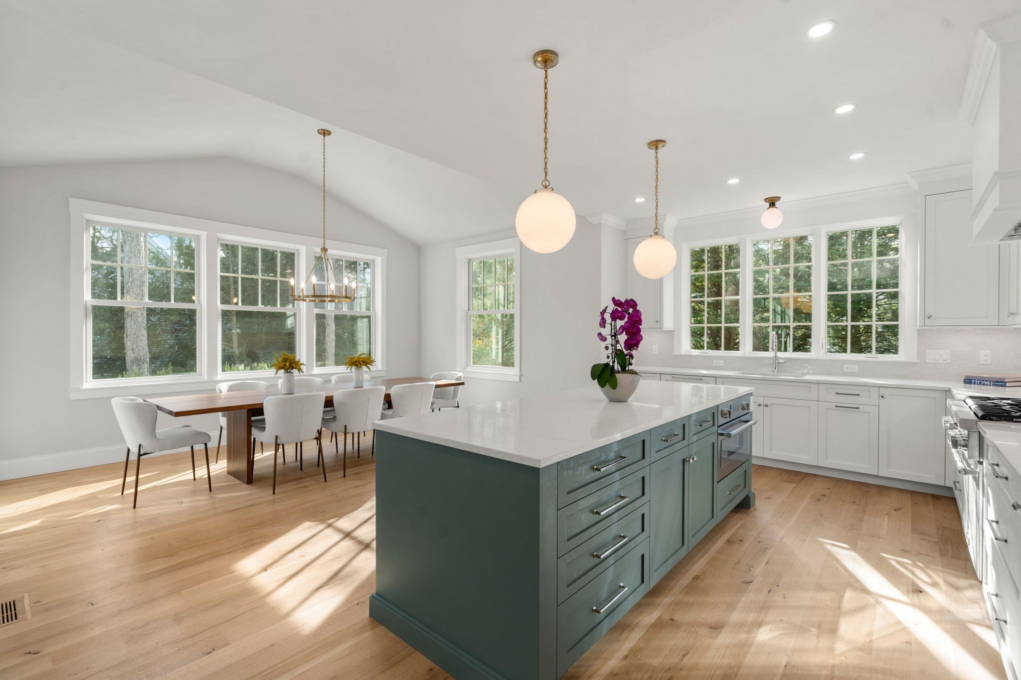 19 Northgate Road, Wellesley, MA 02481 - Image 4