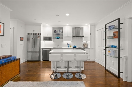 429 Norfolk St., Apt 1