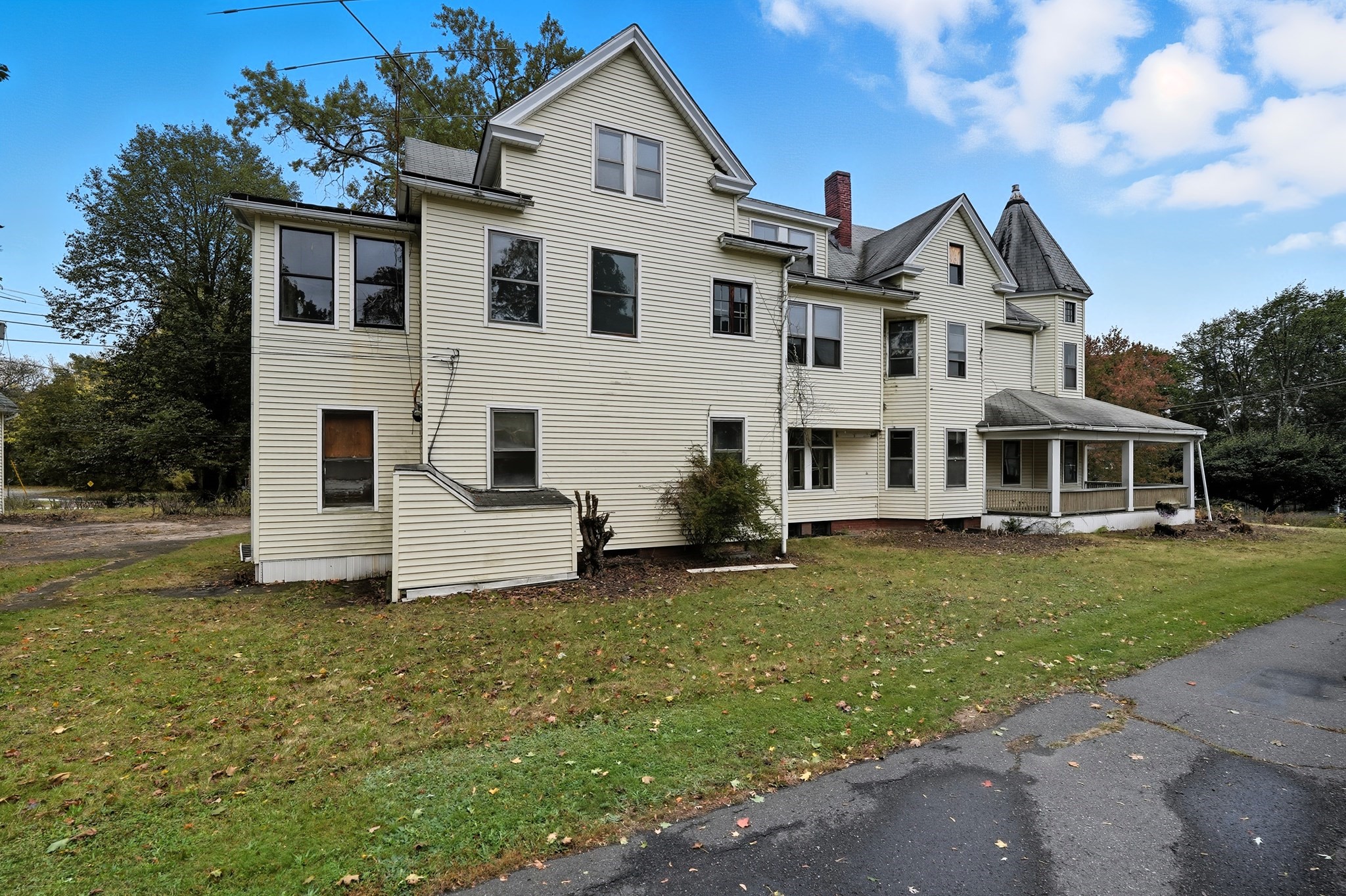 129 Morgan St, Holyoke, MA 01040 - Image 6