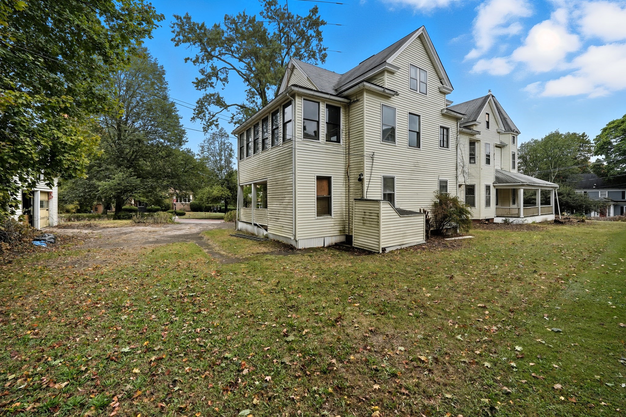 129 Morgan St, Holyoke, MA 01040 - Image 8