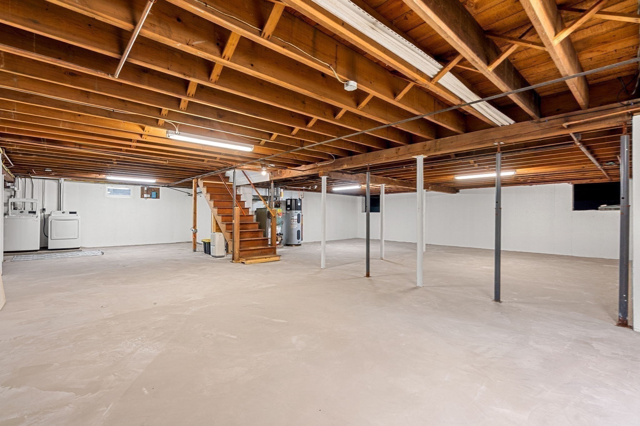 41 Essex St, Wenham, MA 01984 - Image 18