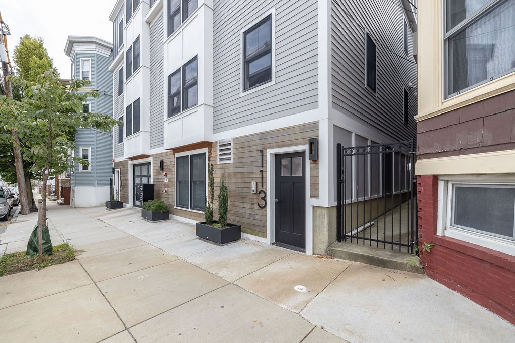 113 Falcon Street Unit 113-2, East Boston, Boston, MA 02128 - Image 32
