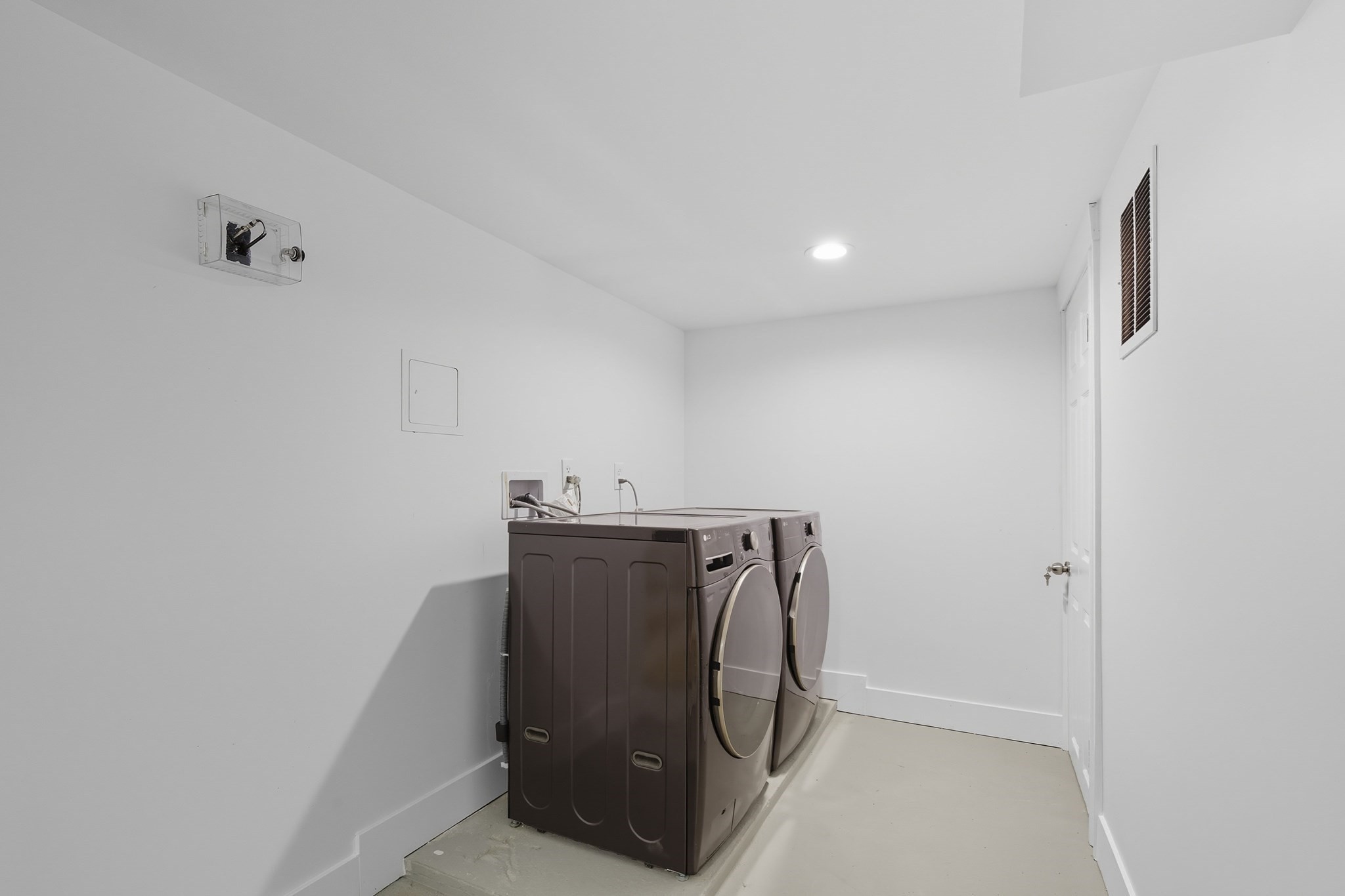 2 Bartlett Avenue Unit 1, Belmont, MA 02478 - Image 25