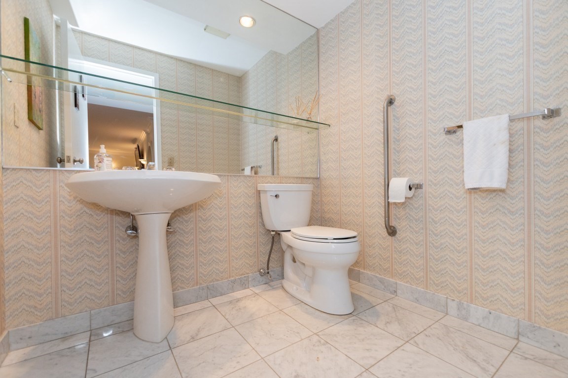 79 Florence St Unit 402S, Newton, MA 02467 - Image 16