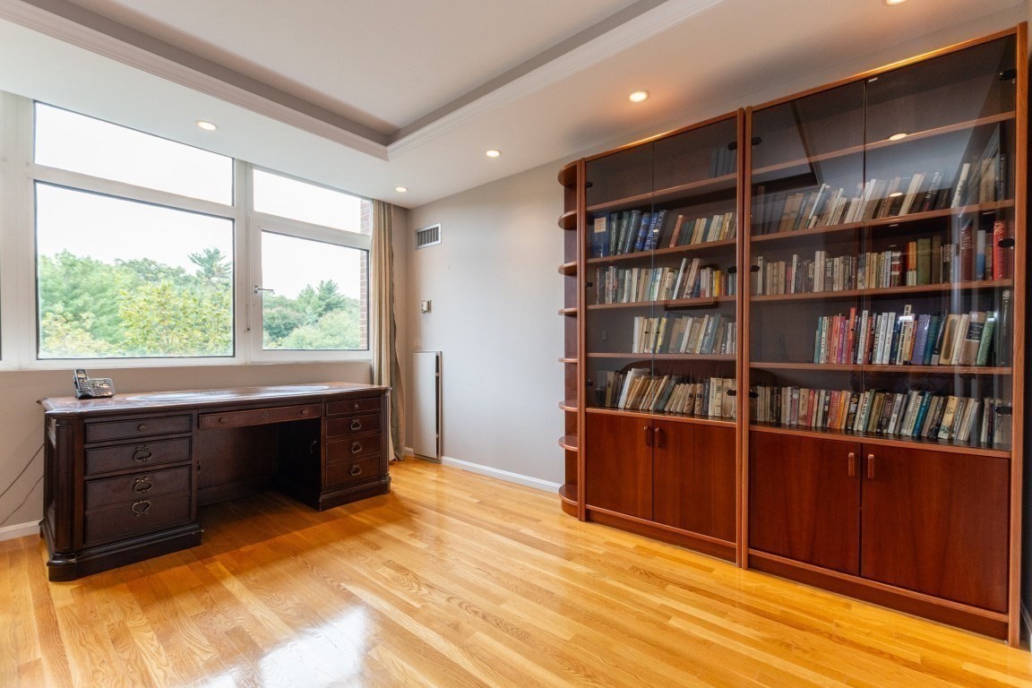 79 Florence St Unit 402S, Newton, MA 02467 - Image 9