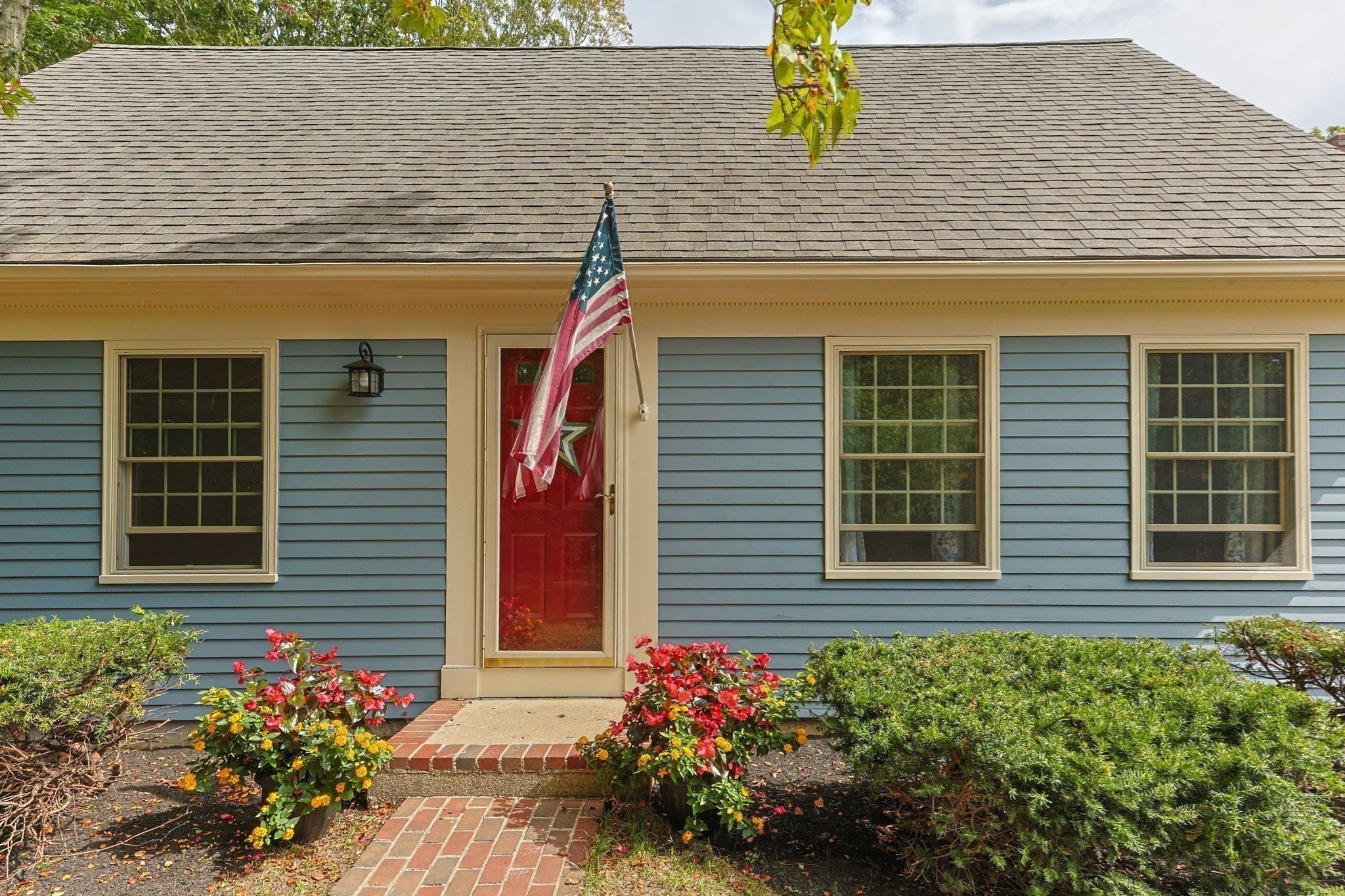 7 Horseshoe Cir, Sandwich, MA 02563