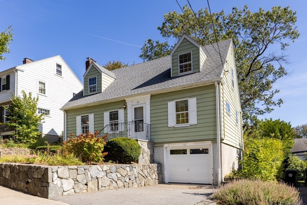 39 Chester St, Arlington, MA 02476