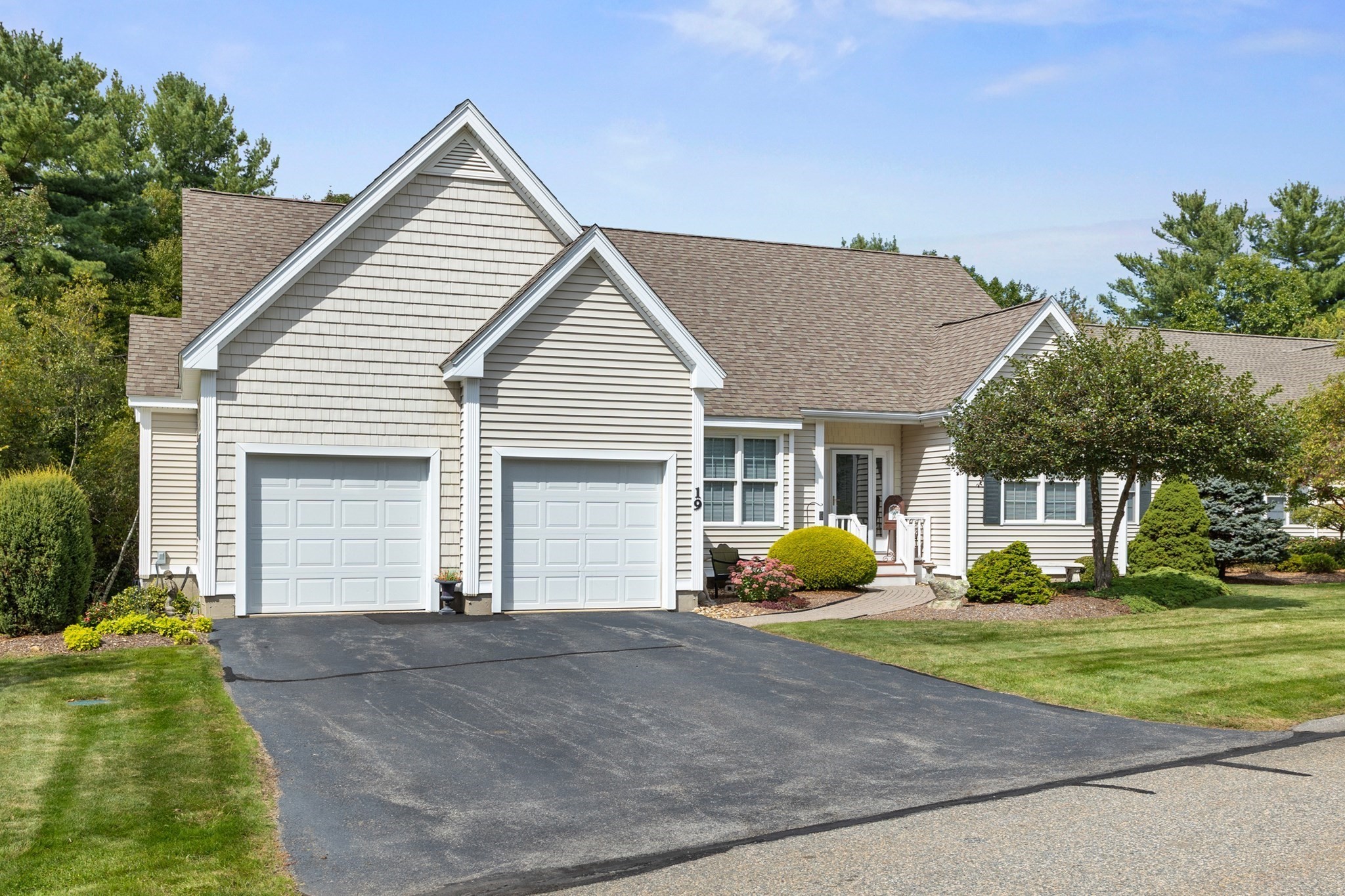 19 Sandstone Road Unit 19, Westford, MA 01886 - Image 2