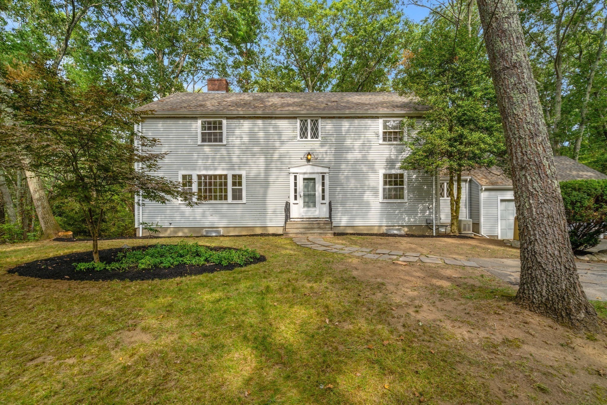 25 Yorkshire Road, Dover, MA 02030
