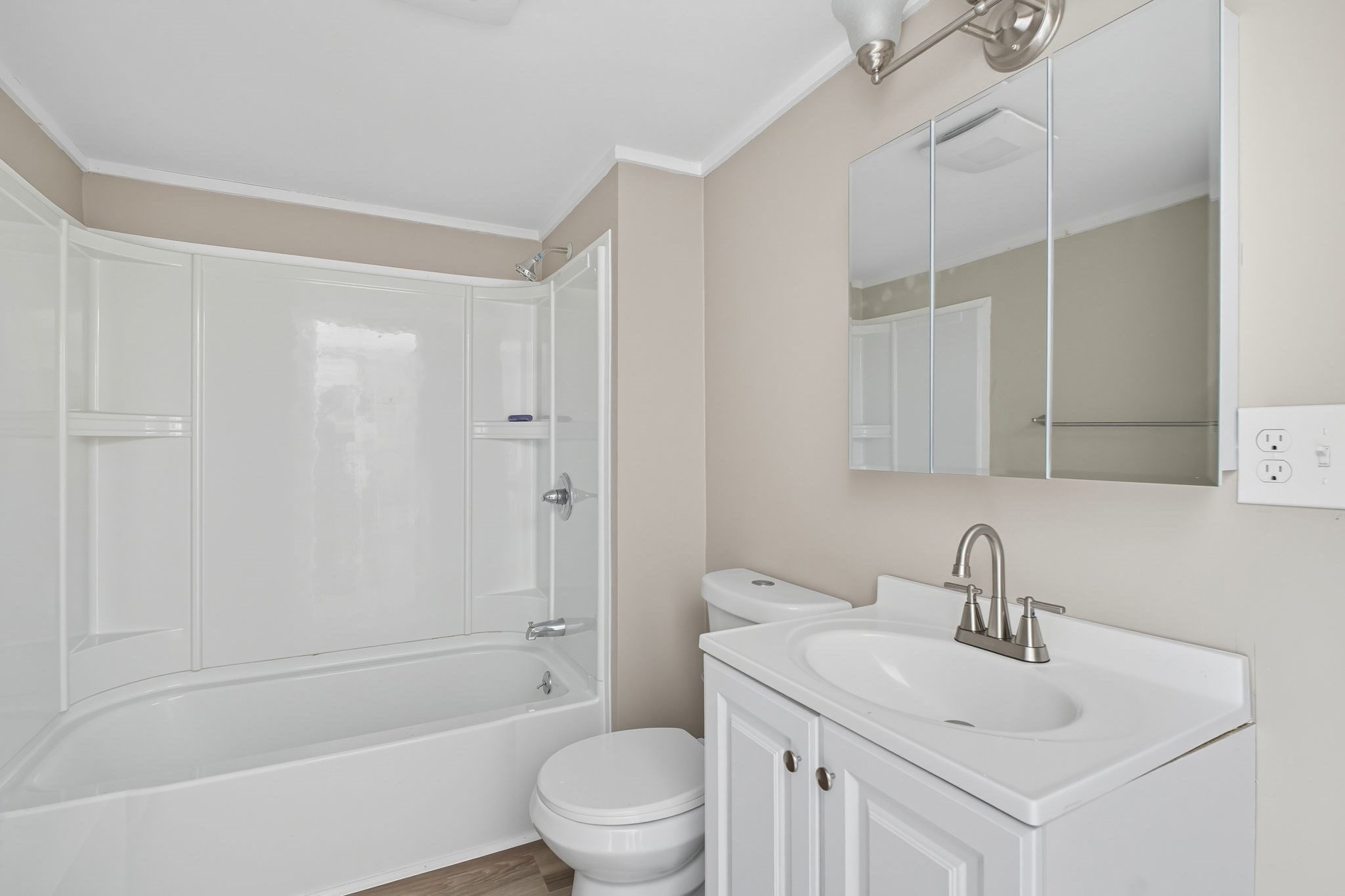 221 East St, Chicopee, MA 01020 - Image 18