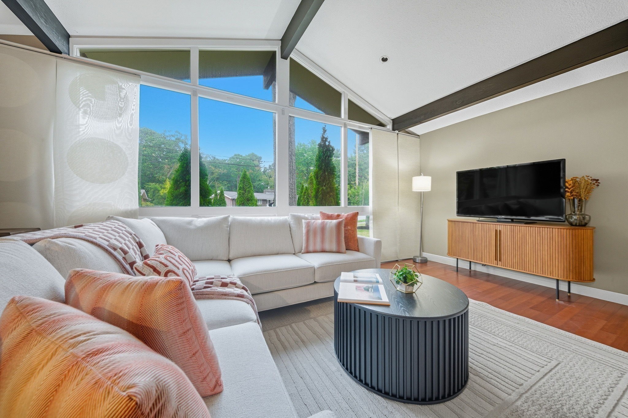 7 Timberhill Ln, Lynnfield, MA 01940