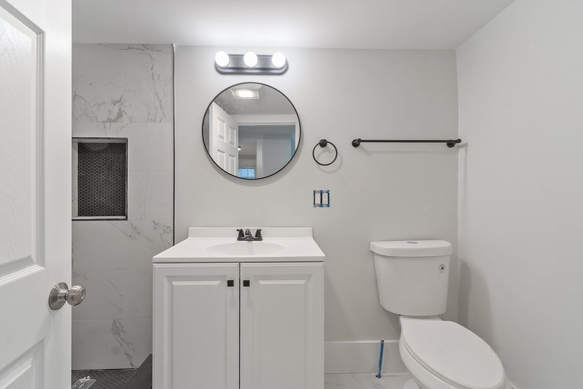 98 Seminole Ave, Waltham, MA 02451 - Image 22