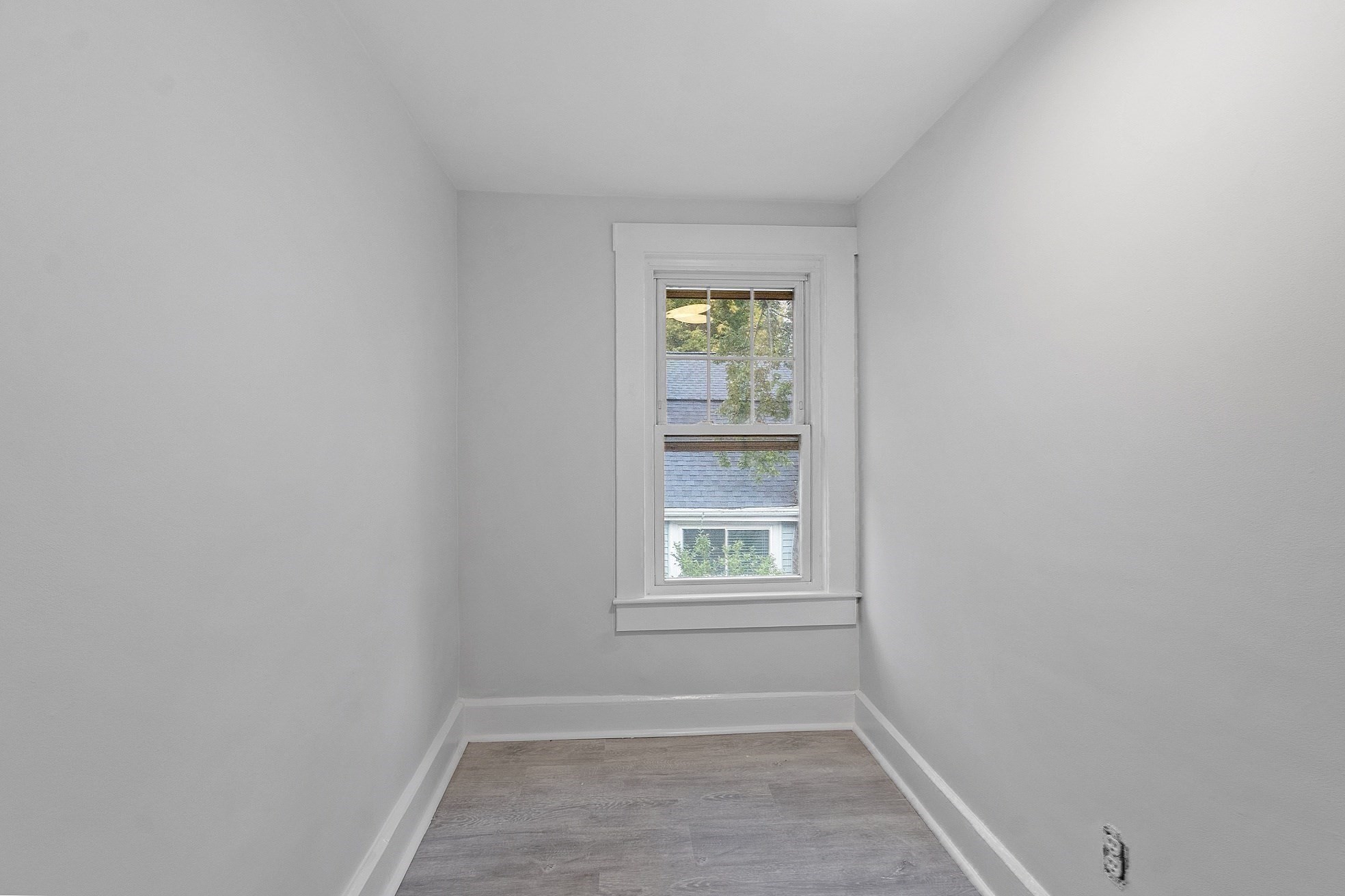 98 Seminole Ave, Waltham, MA 02451 - Image 28