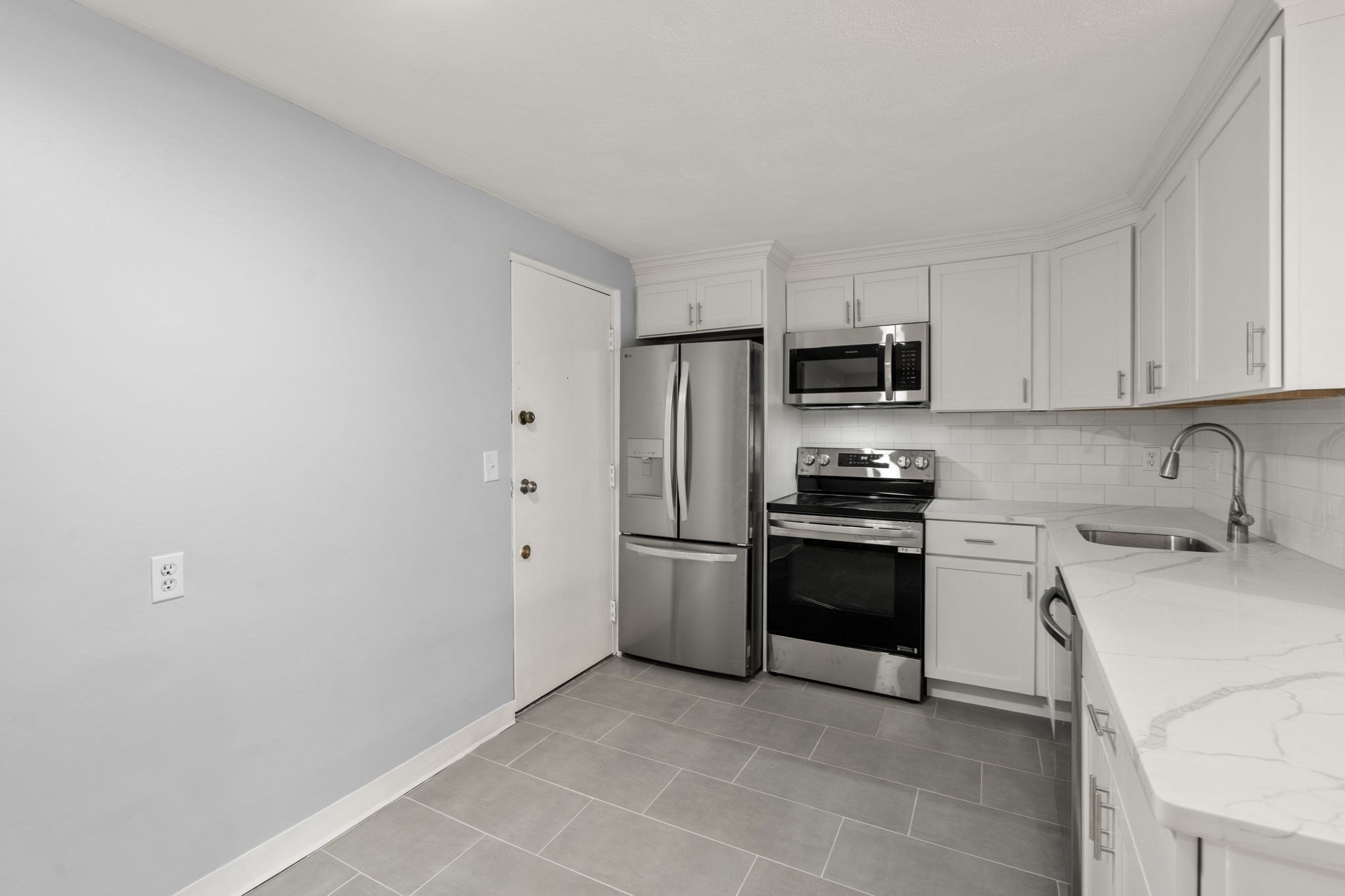 15 Staples Avenue Unit 31, Everett, MA 02149 - Image 4