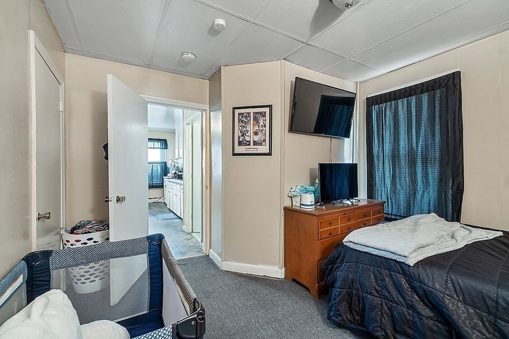 337 Parker Street, Gardner, MA 01440 - Image 14