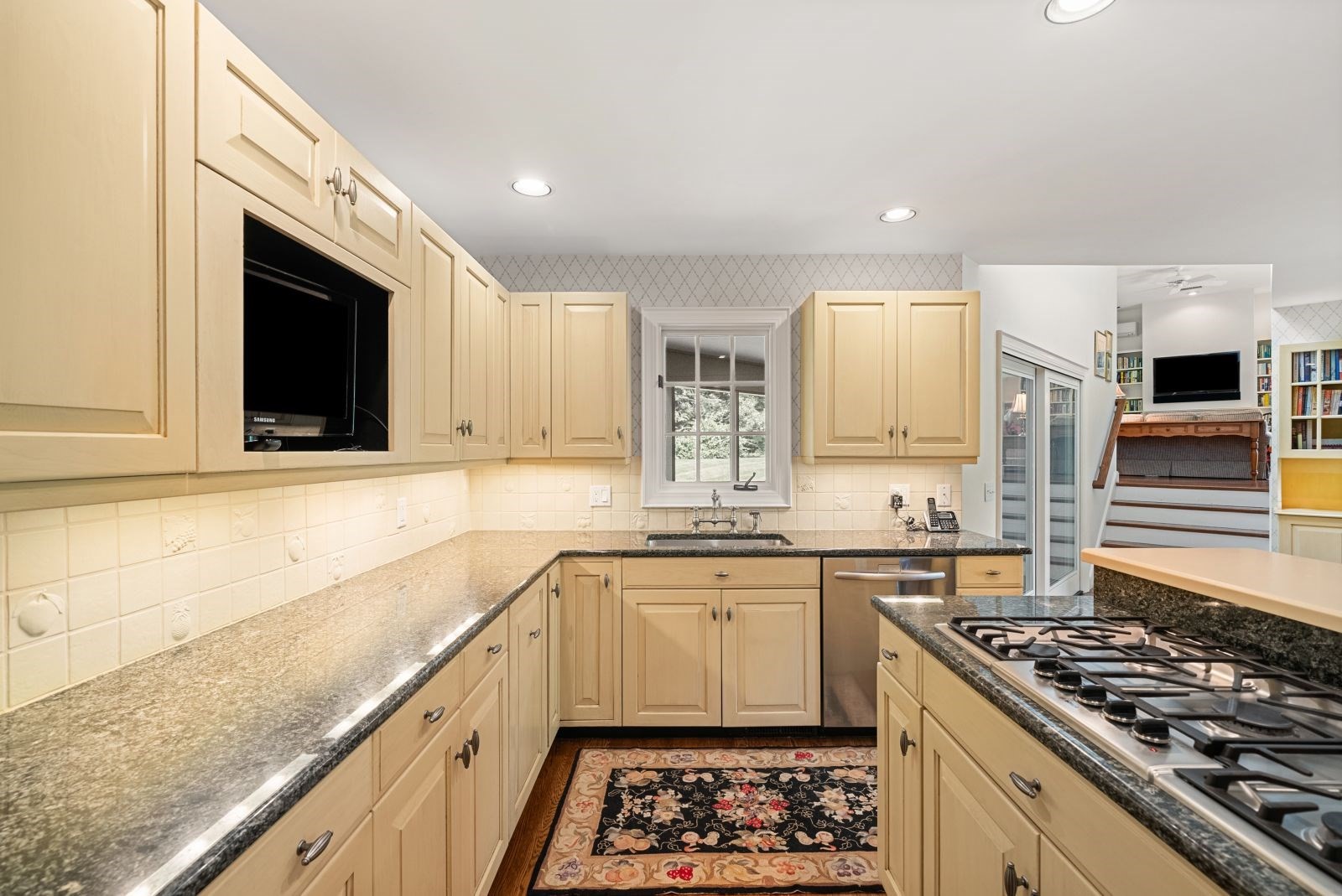 18 Phillips Pond Rd Unit 18, Natick, MA 01760 - Image 5