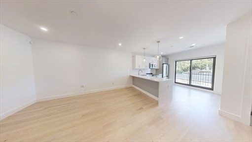 52 Withington St, Apt 7