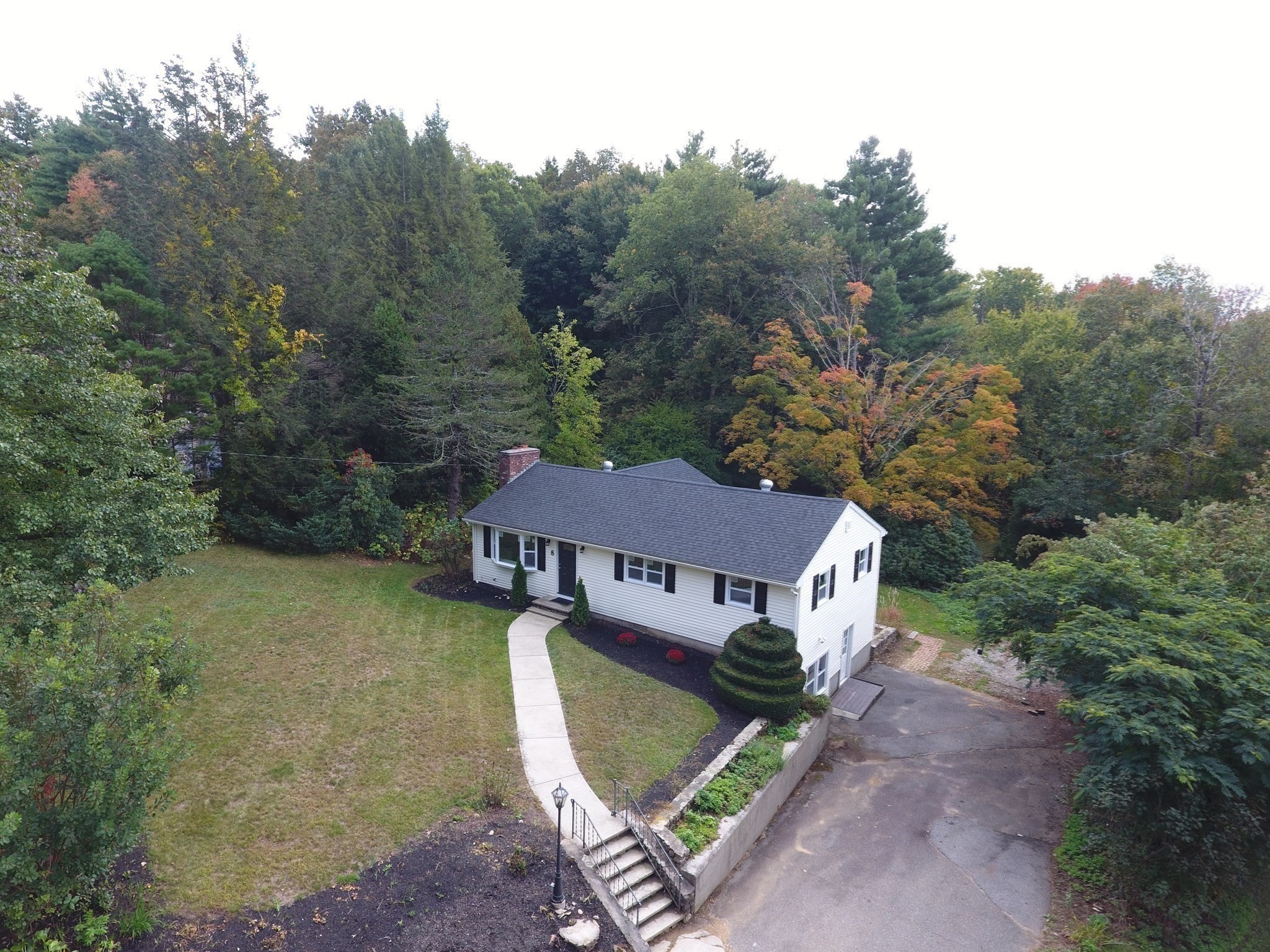 8 Blueberry Lane, Sturbridge, MA 01566 - Image 1