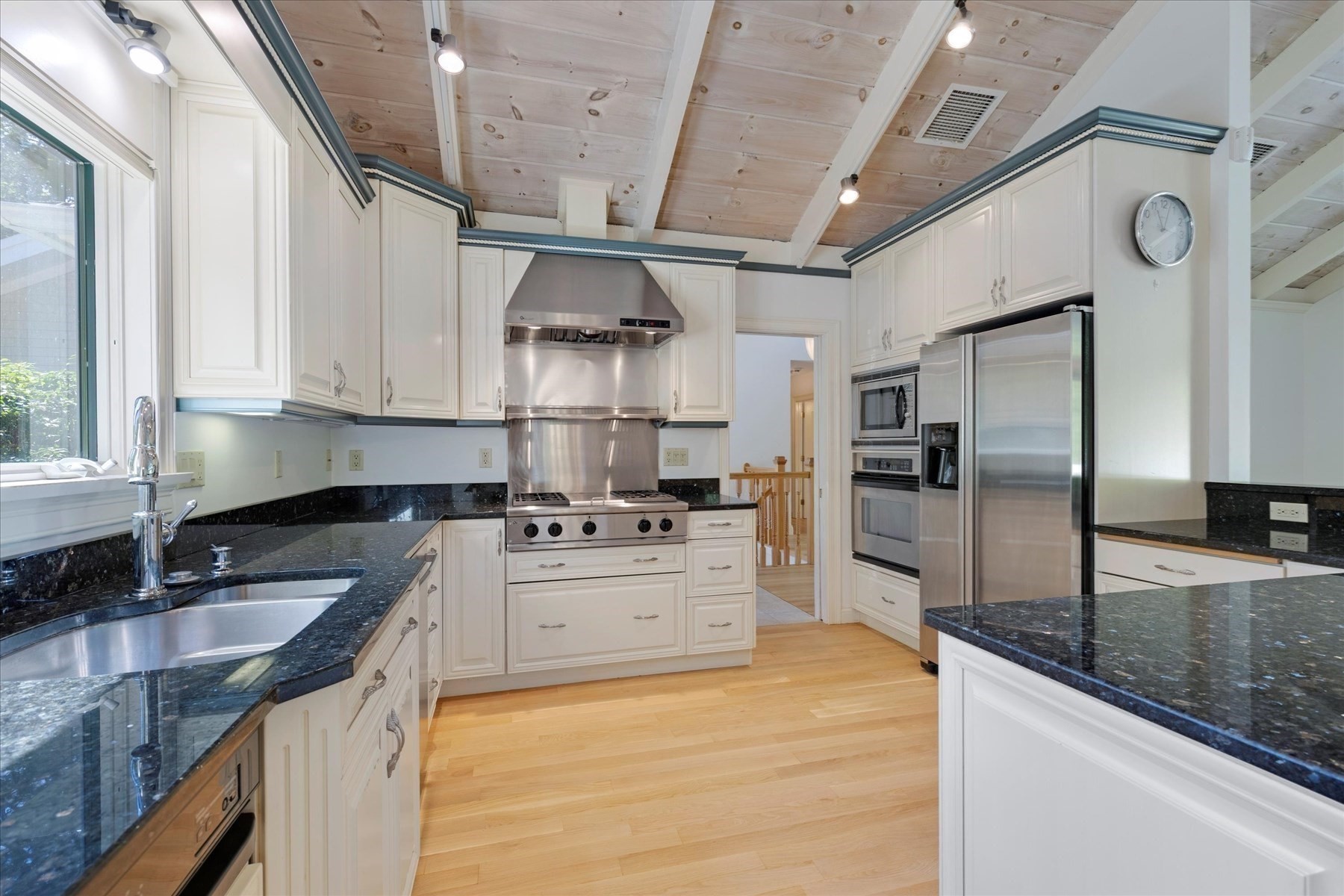 72 Walton Heath Way, Mashpee, MA 02649 - Image 9