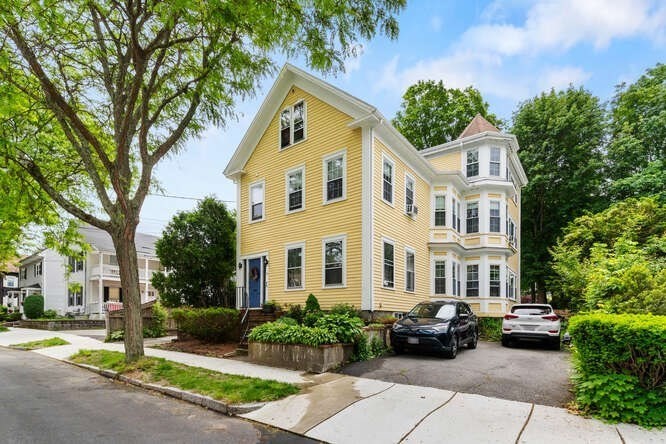 24 Park St, Wakefield, MA 01880