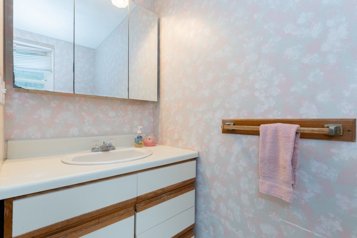 40 Gregory Road, Framingham, MA 01701 - Image 35