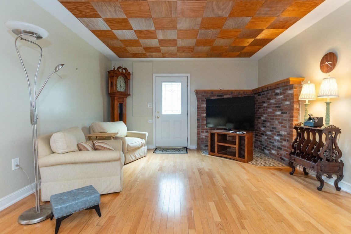40 Gregory Road, Framingham, MA 01701 - Image 7