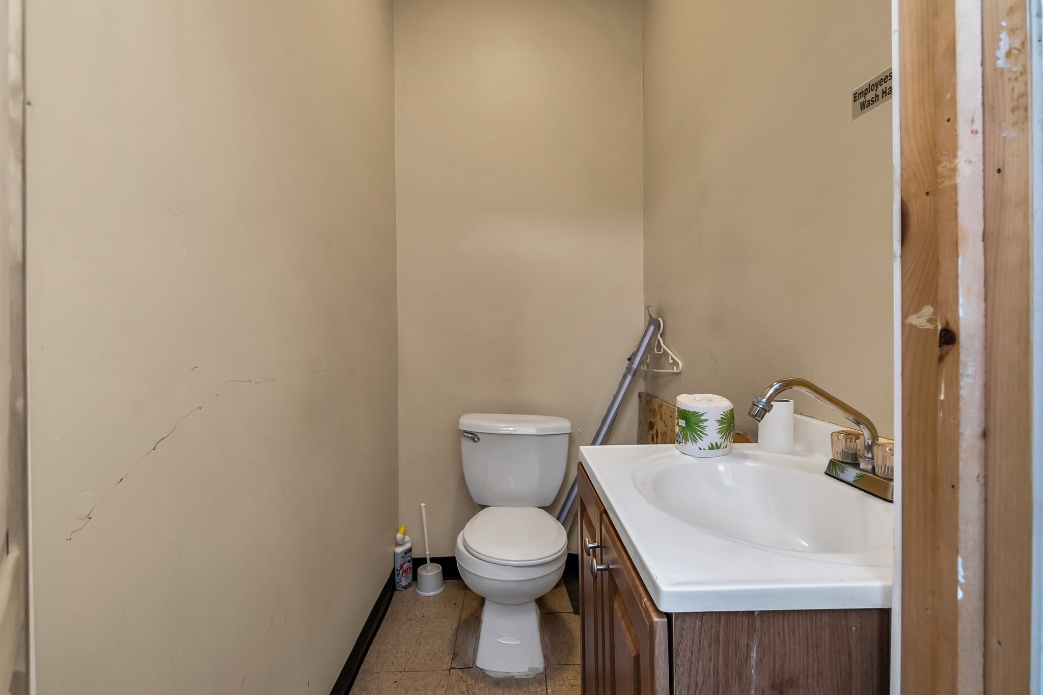 34 Brookfield St, Lawrence, MA 01843 - Image 10