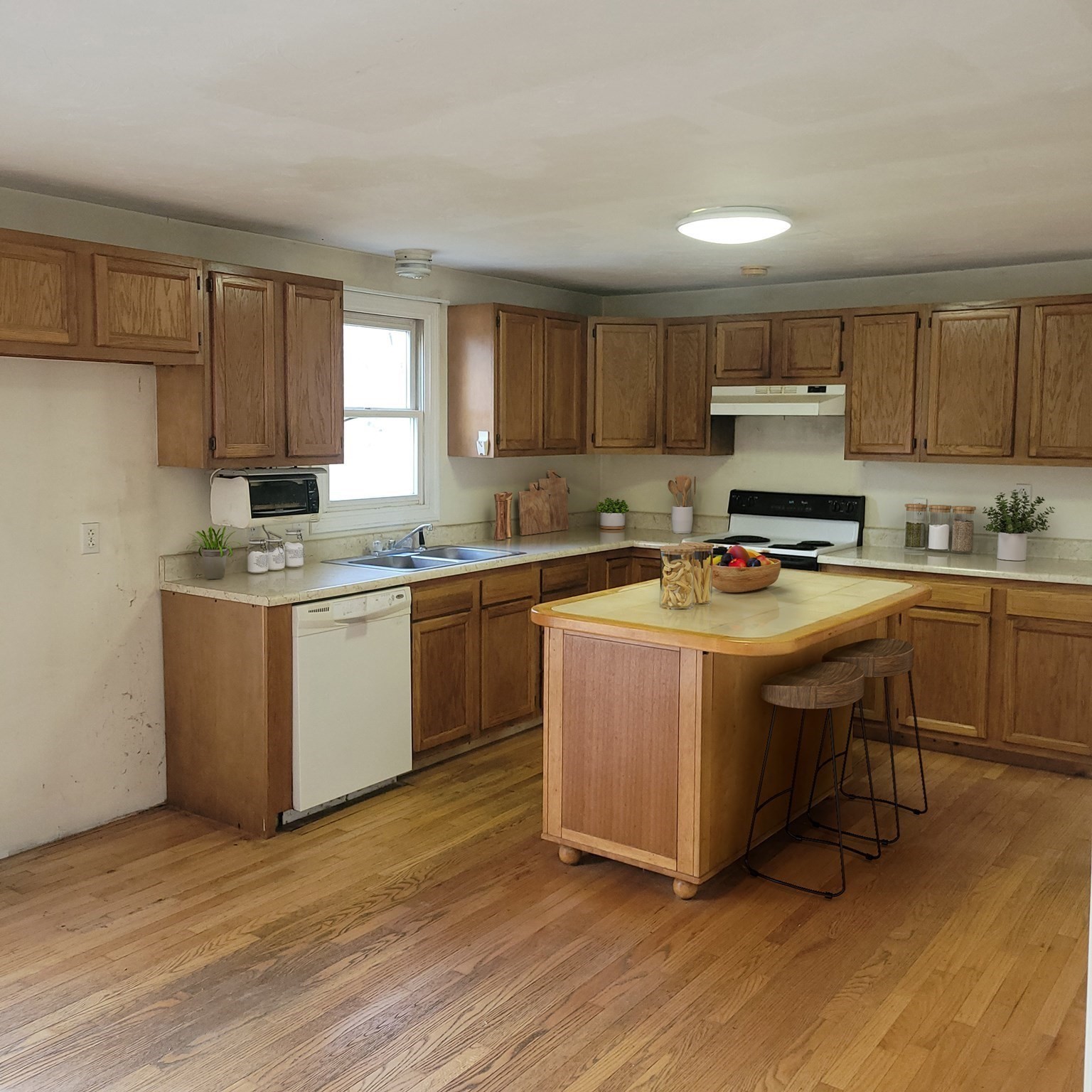 620 Henshaw Street, Leicester, MA 01542 - Image 19