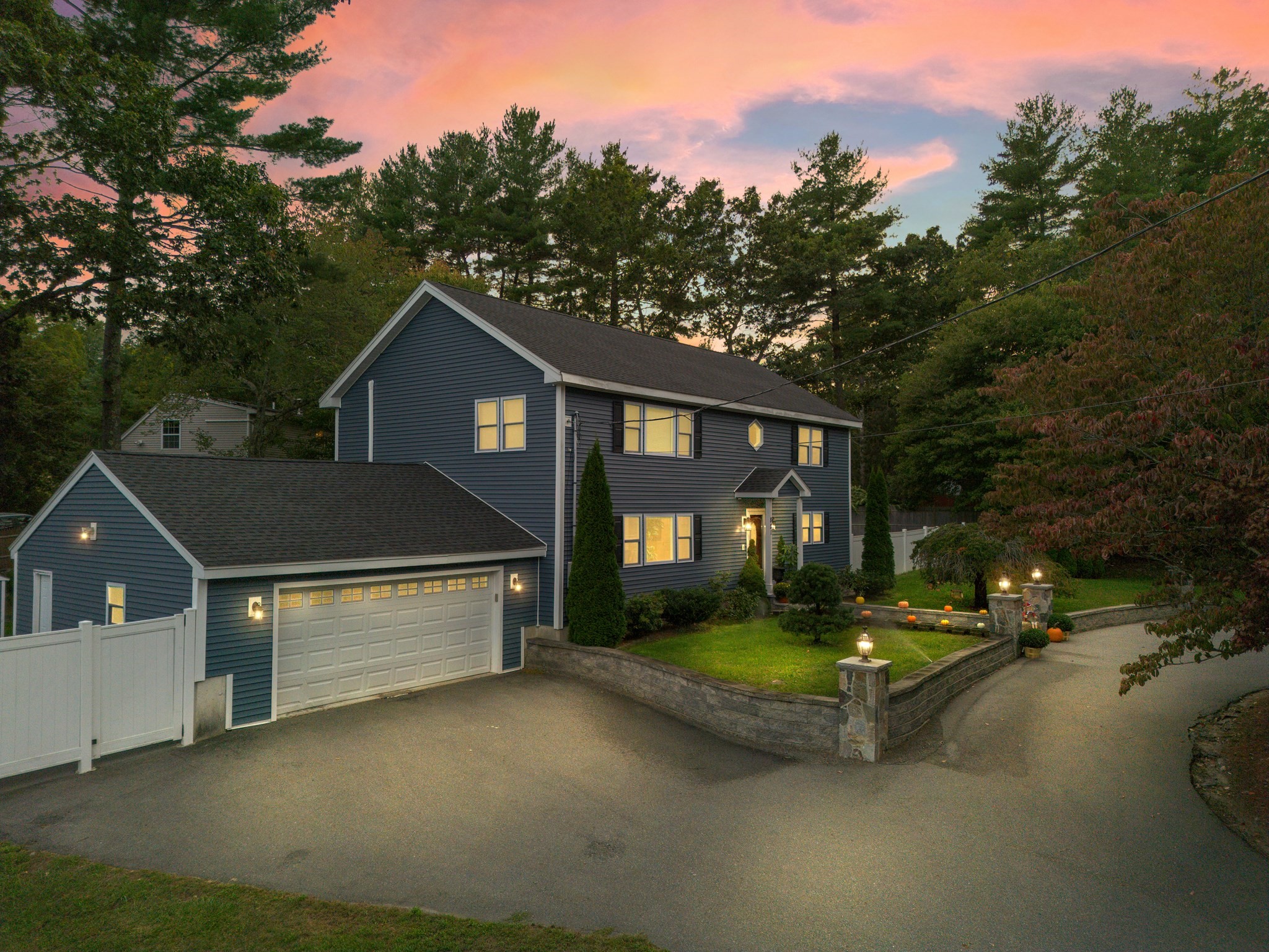 851 Forest St, North Andover, MA 01845