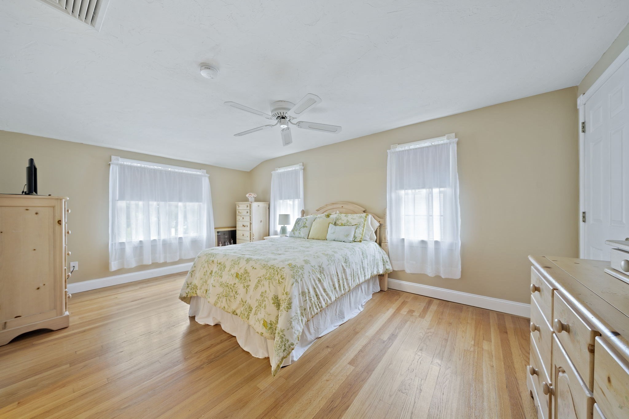 16 Jay Rd, Weymouth, MA 02190 - Image 24