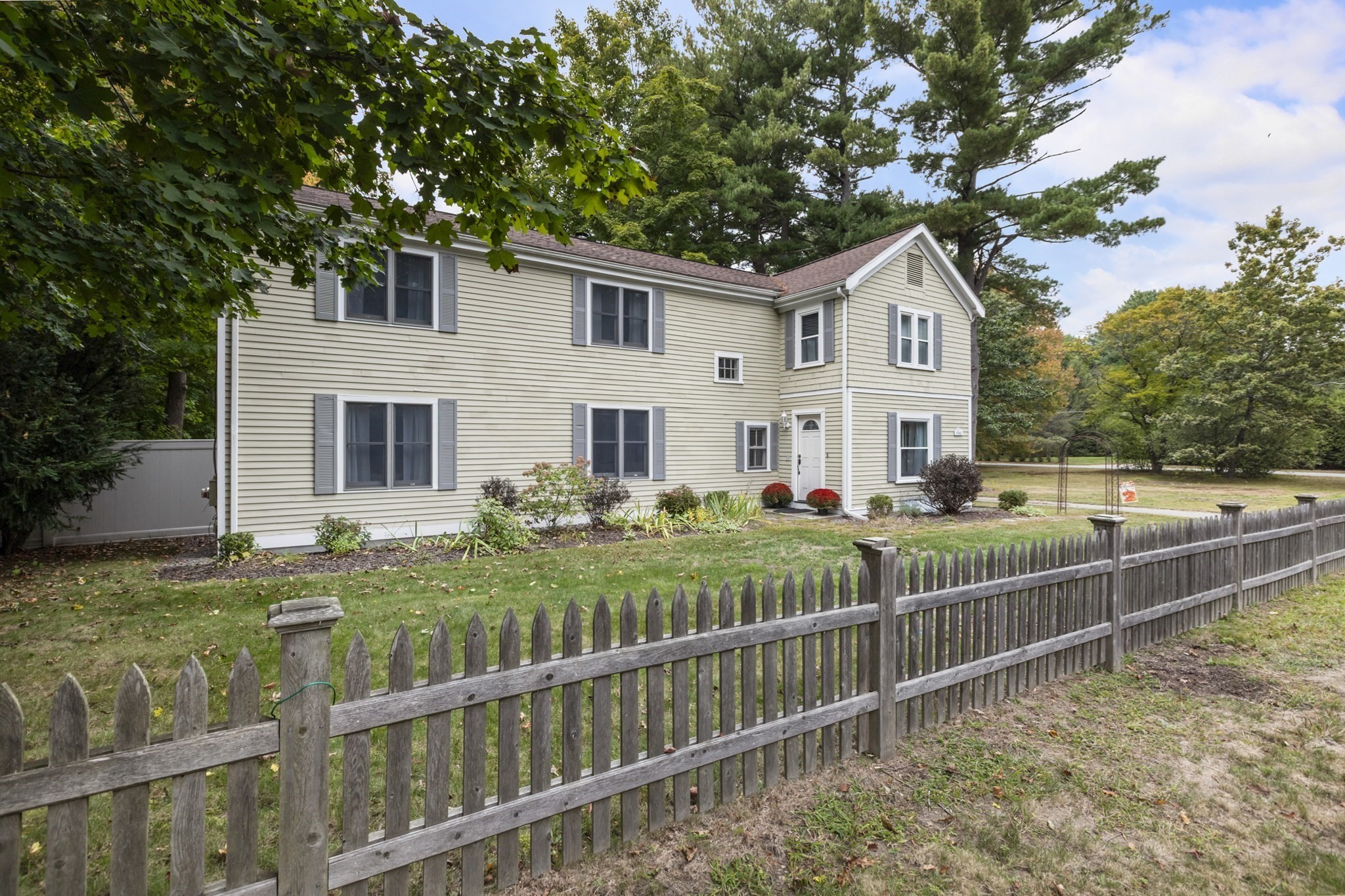 63 Landham Rd, Sudbury, MA 01776