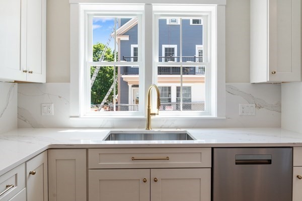 101 Market Street Unit B, Amesbury, MA 01913 - Image 3