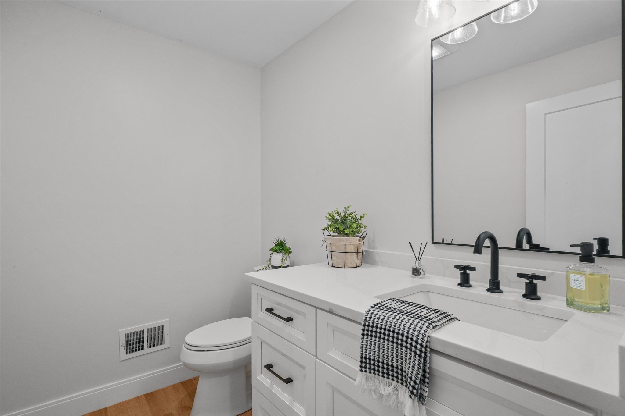 119 River St, Middleton, MA 01949 - Image 17