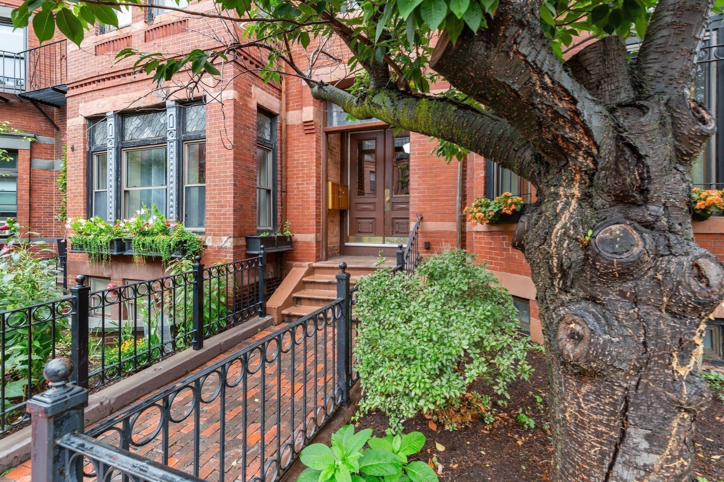 231 W Newton St Unit 3, Back Bay, Boston, MA 02116 - Image 2