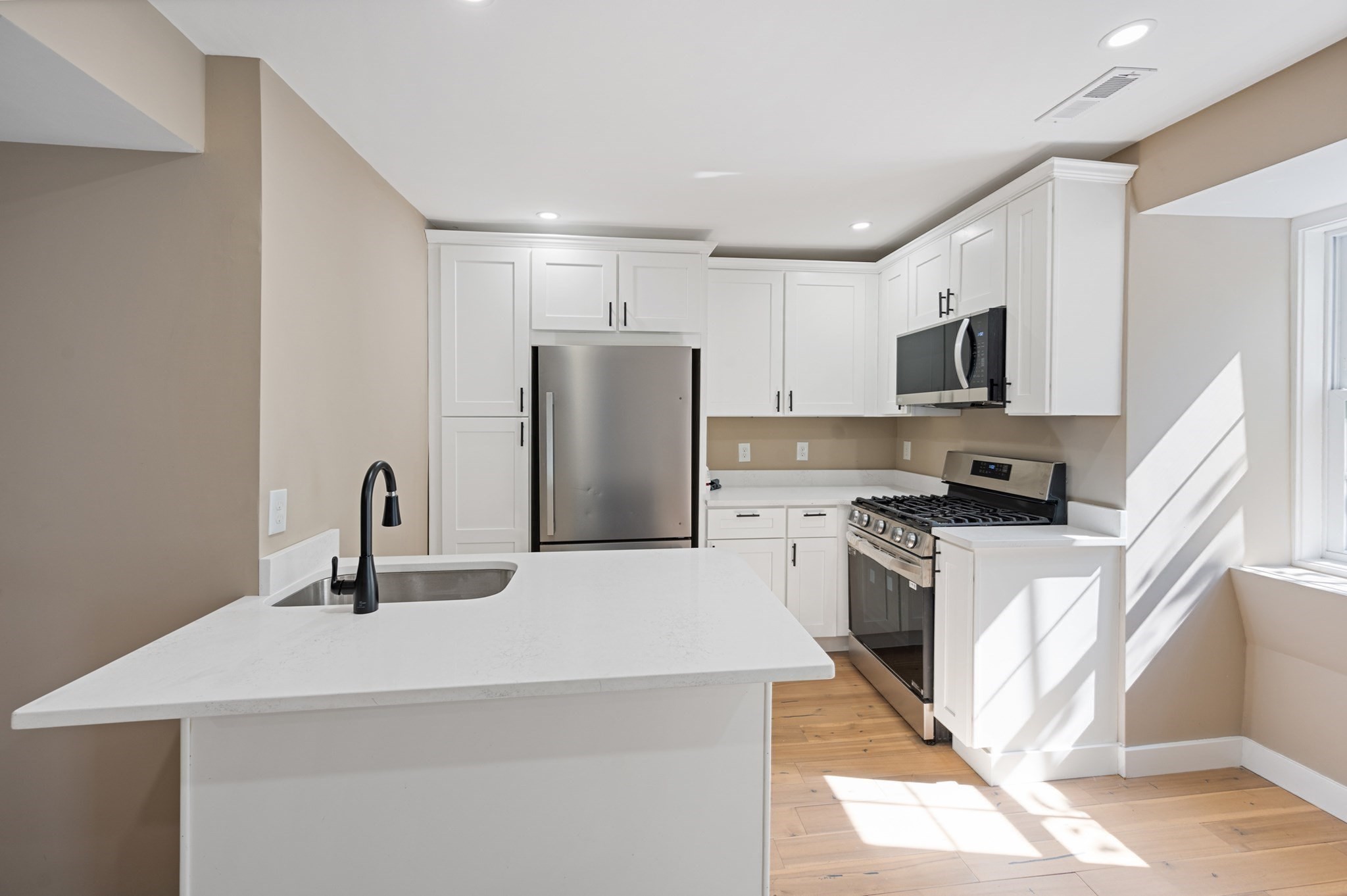 5 Monmouth St Unit 3, East Boston, Boston, MA 02128 - Image 7