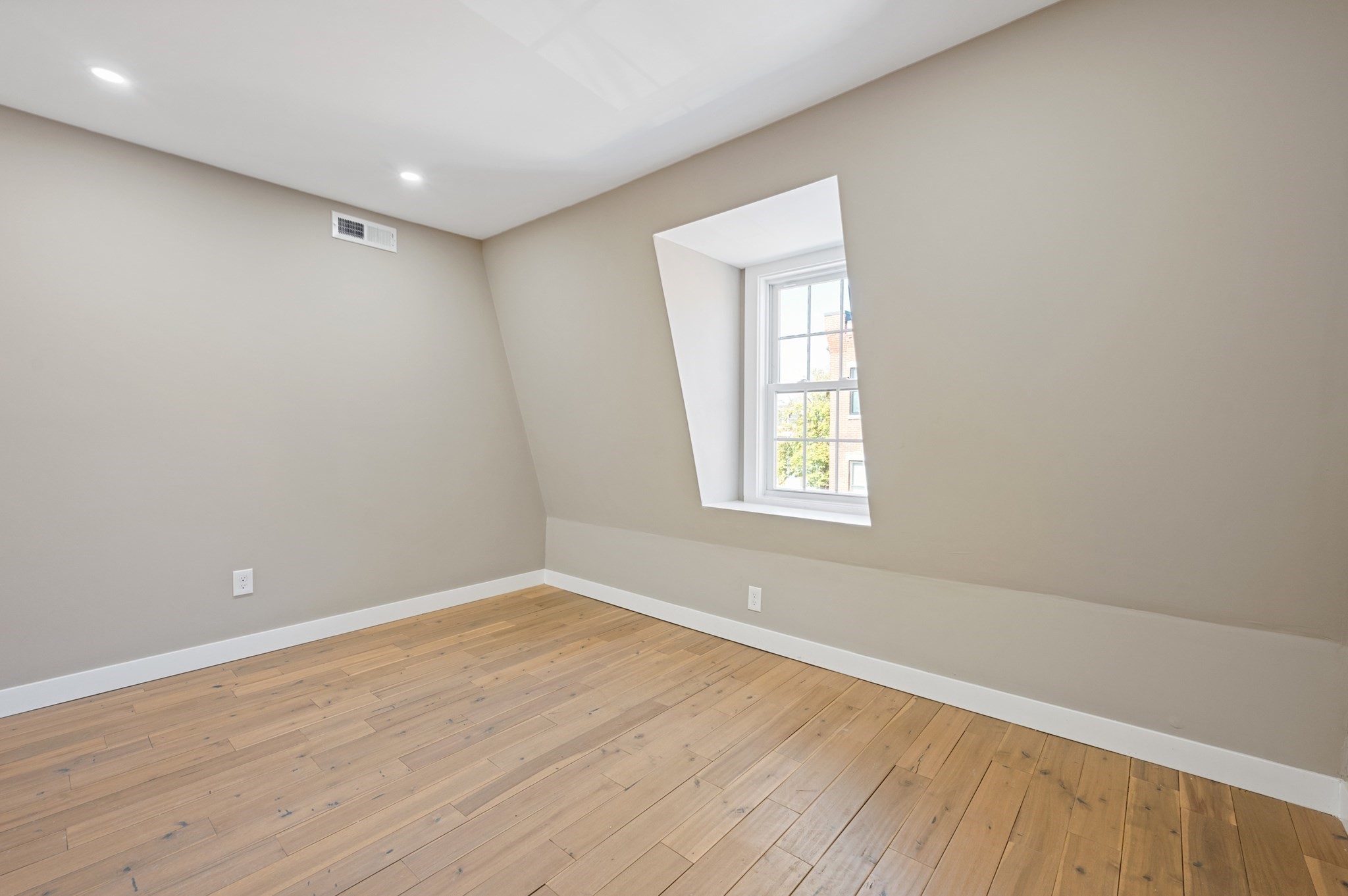 5 Monmouth St, East Boston, Boston, MA 02128 - Image 37