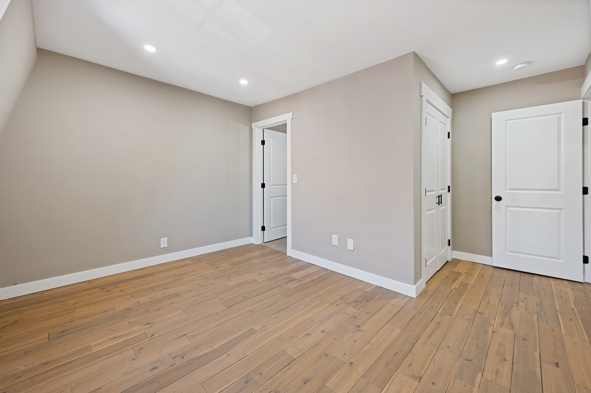 5 Monmouth St, East Boston, Boston, MA 02128 - Image 38