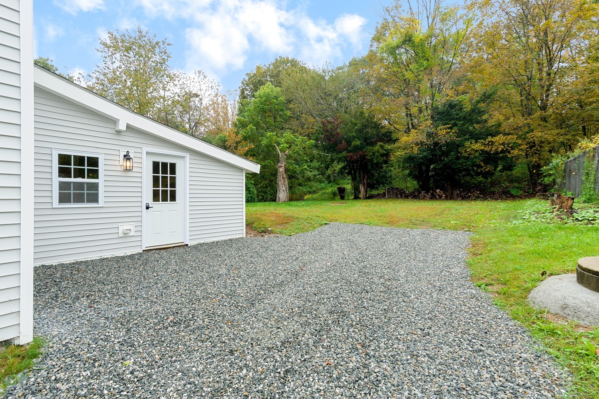 10 Church St, Wales, MA 01081 - Image 14