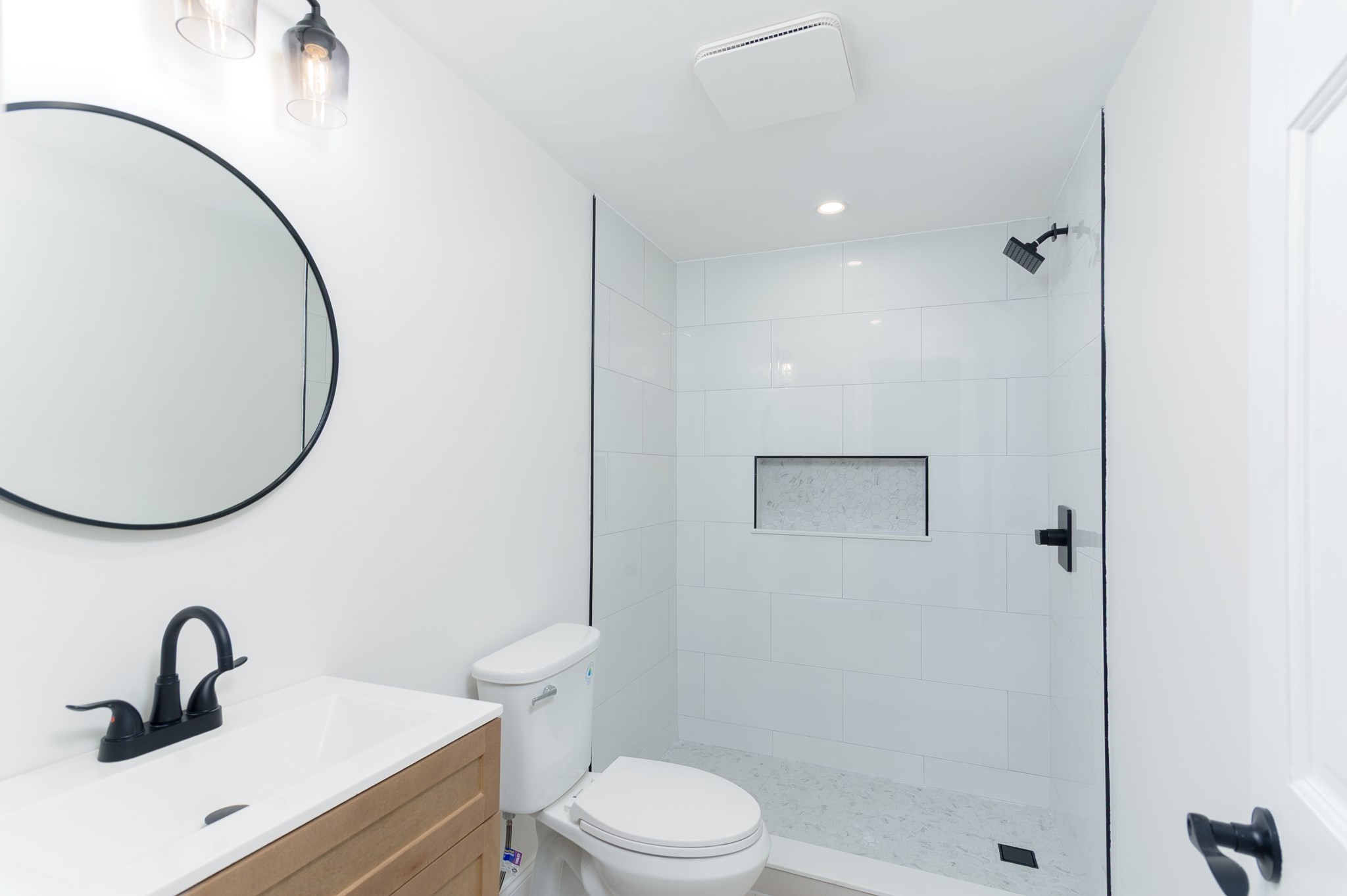 10 Church St, Wales, MA 01081 - Image 18