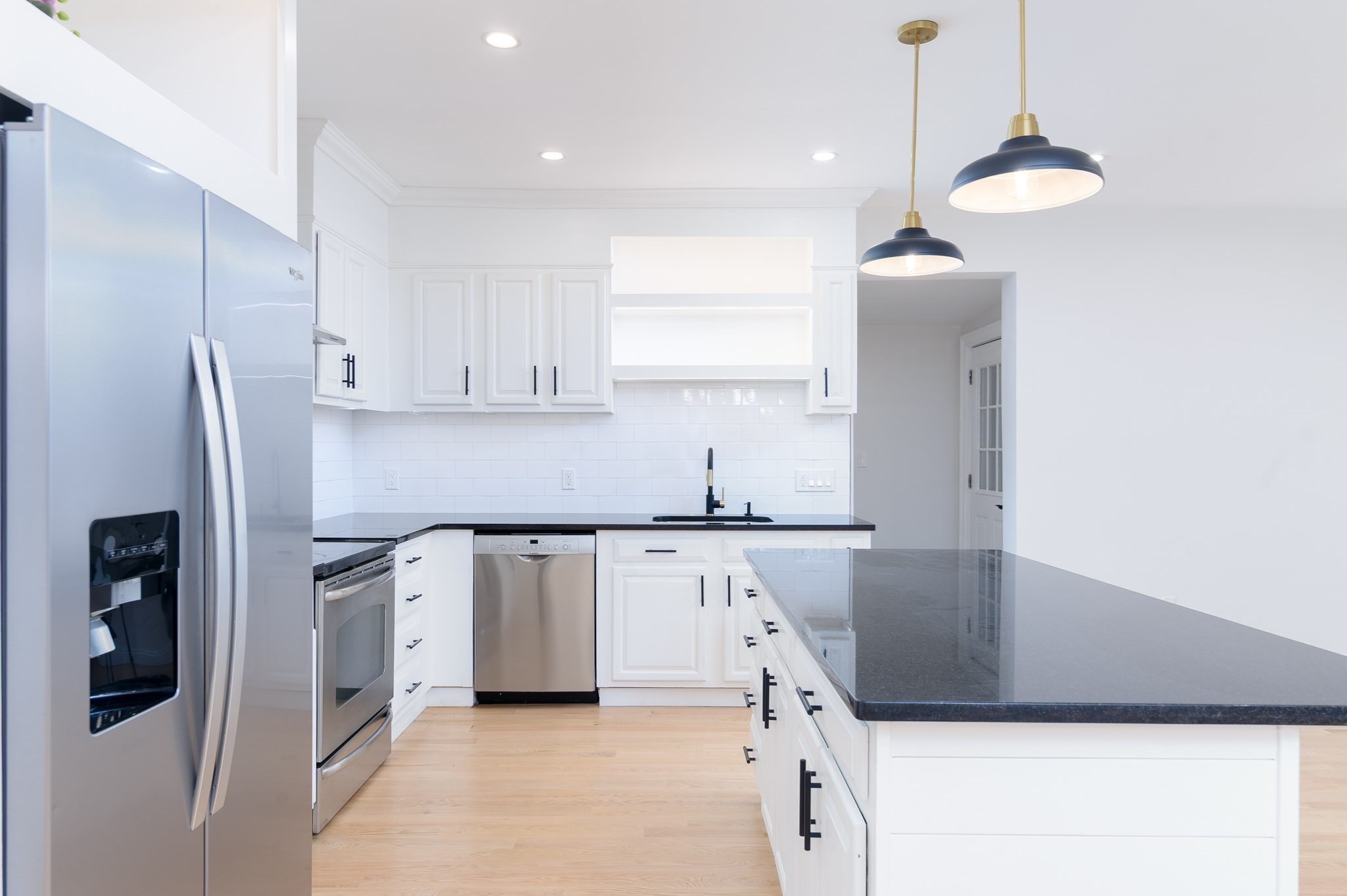 10 Church St, Wales, MA 01081 - Image 3