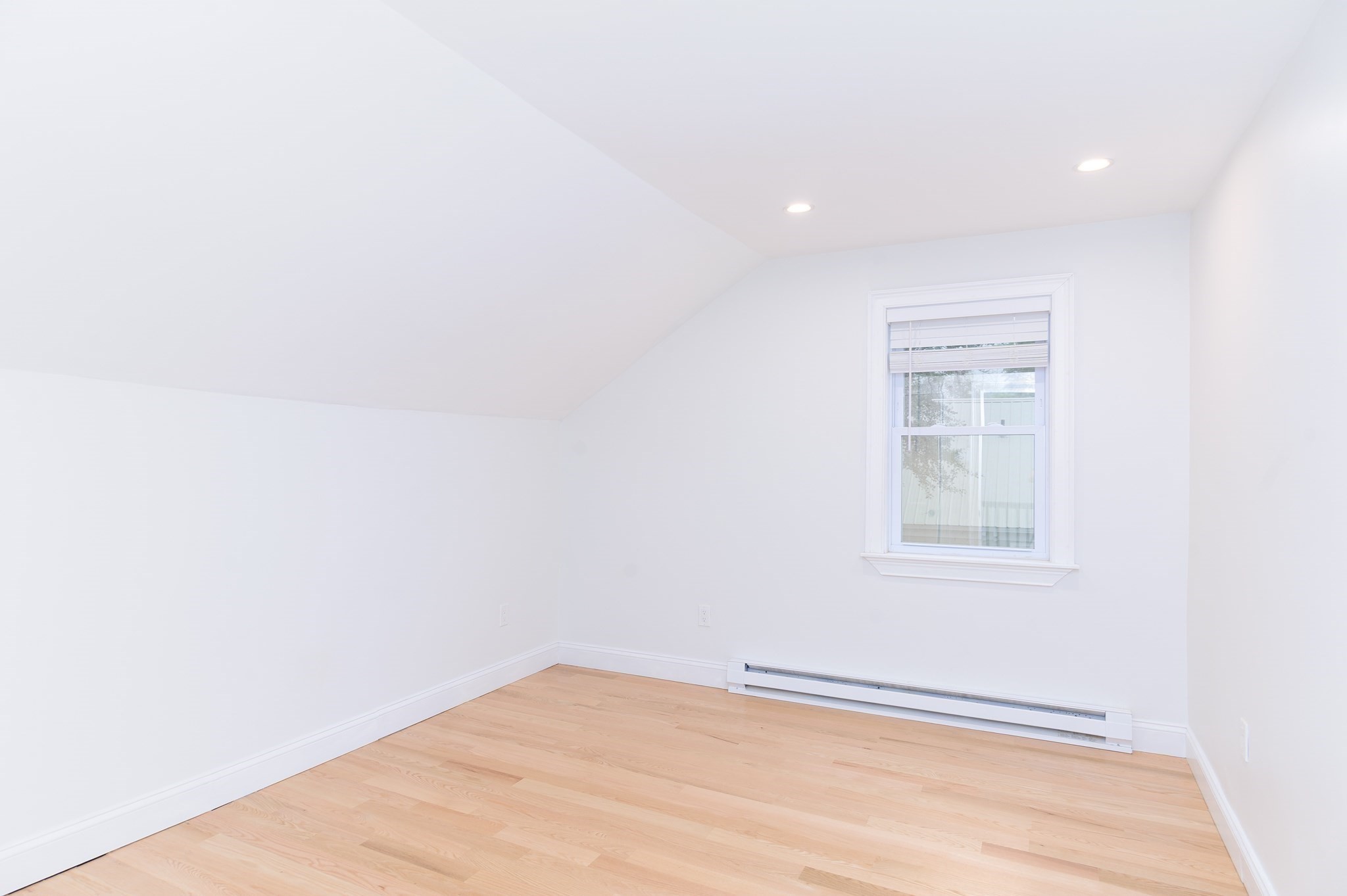 10 Church St, Wales, MA 01081 - Image 26