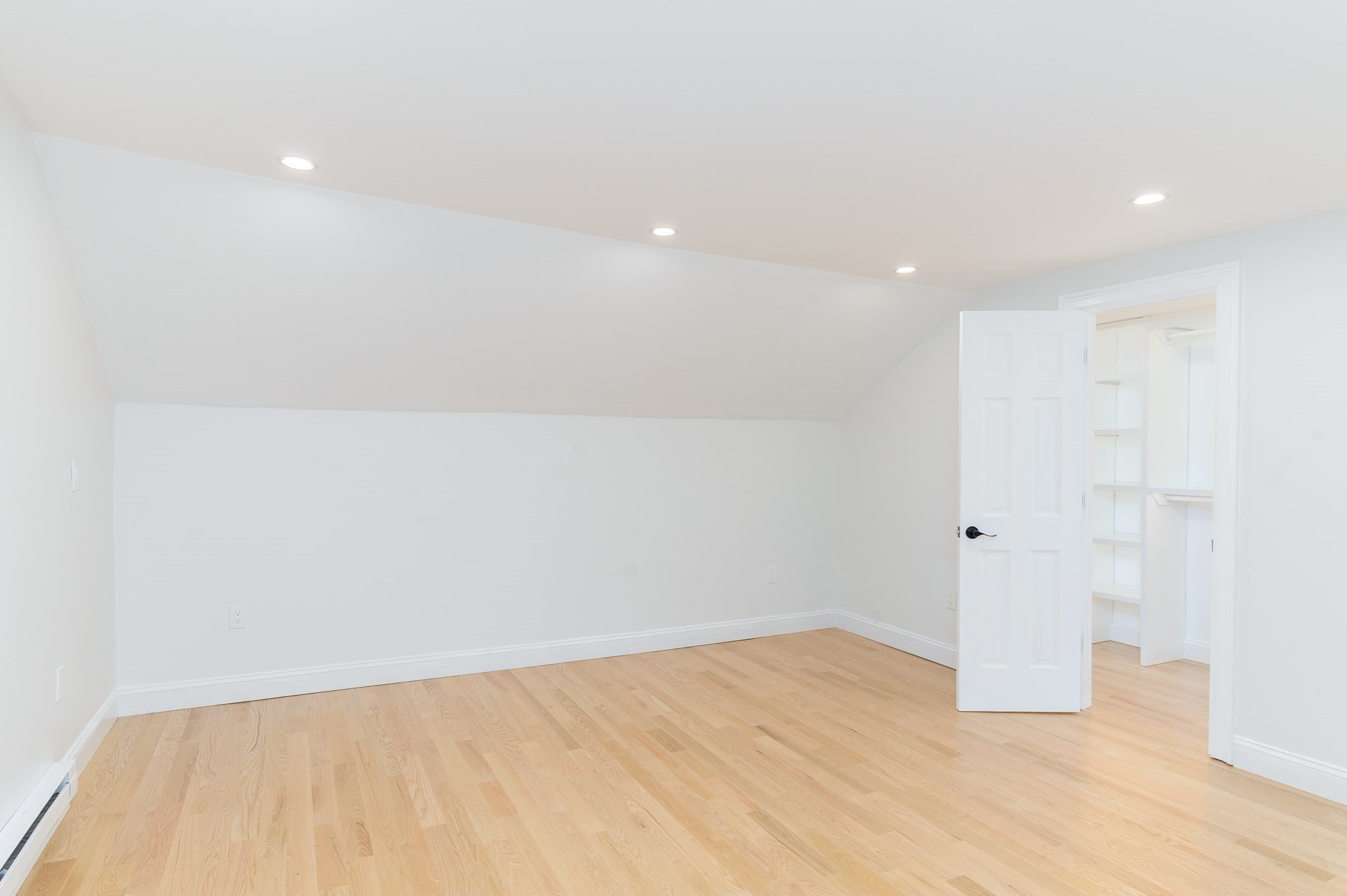 10 Church St, Wales, MA 01081 - Image 27