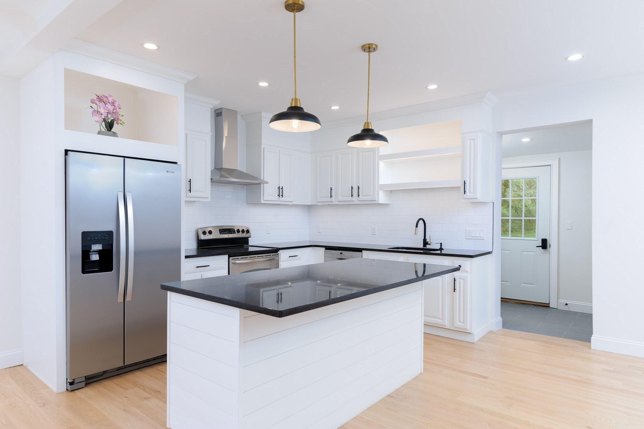 10 Church St, Wales, MA 01081 - Image 5