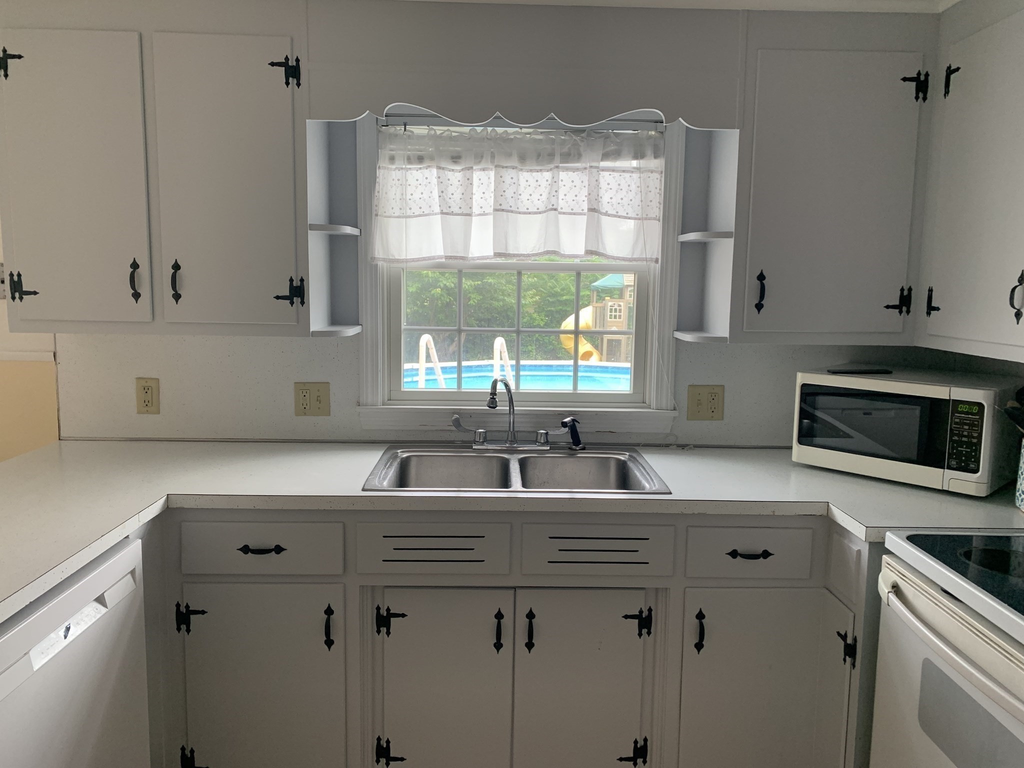 172 Maple, East Longmeadow, MA 01028 - Image 16