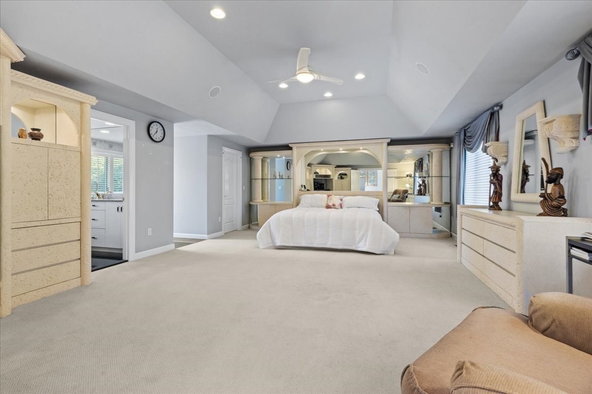 2 Thompson Rd, Foxboro, MA 02035 - Image 12