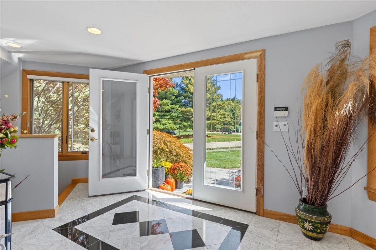 2 Thompson Rd, Foxboro, MA 02035 - Image 3